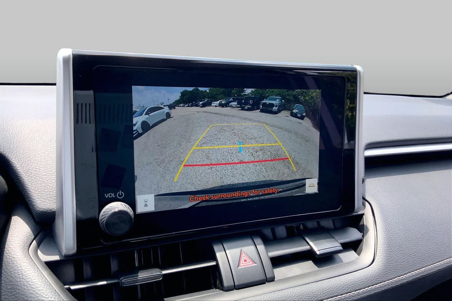 Used 2025 Toyota RAV4 XLE FWD image 26