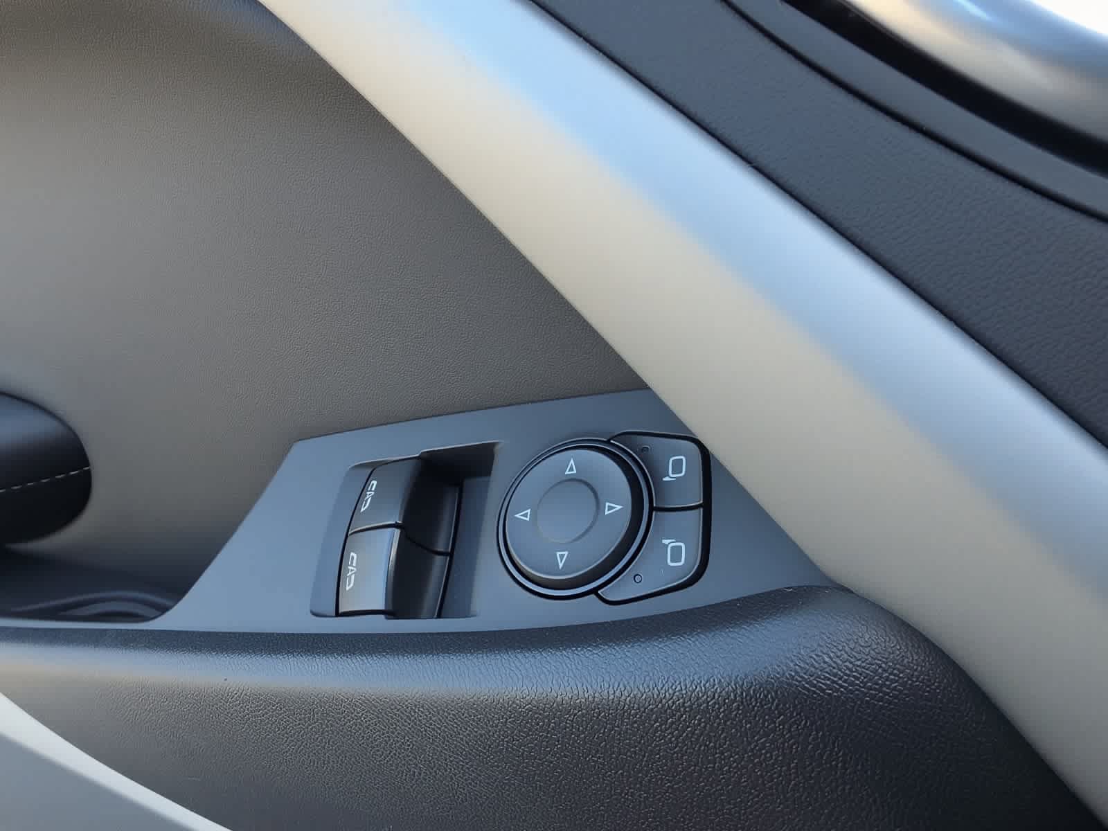 Used 2018 Chevrolet Camaro SS RWD image 29