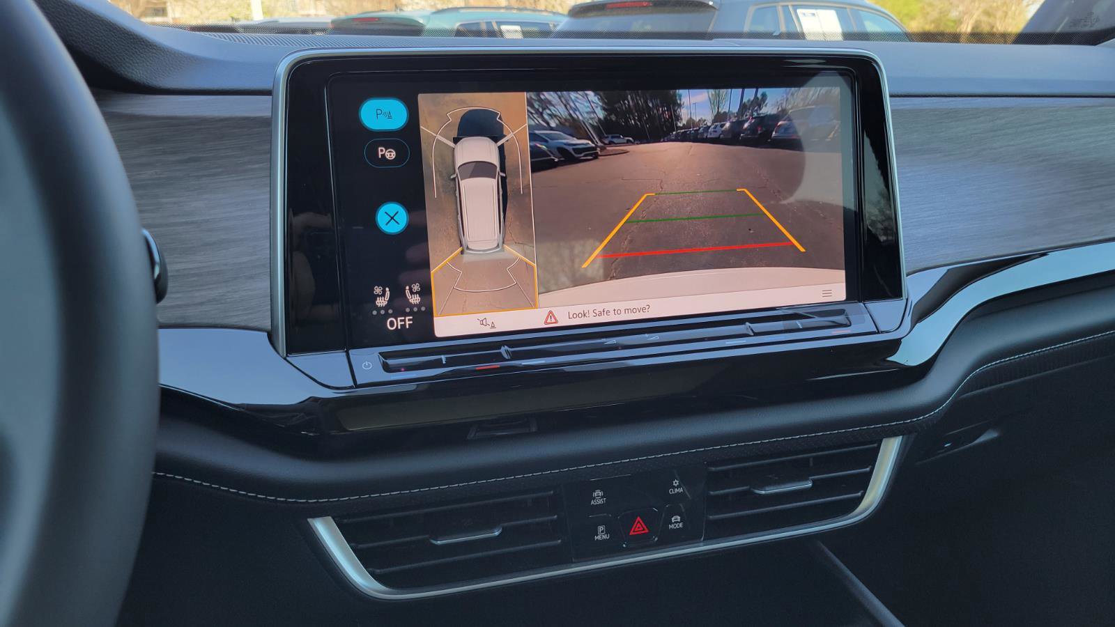 New 2026 Volkswagen Atlas SEL Premium R-Line image 32