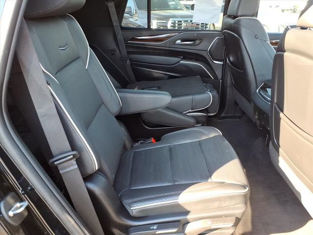 Used 2024 Cadillac Escalade Premium Luxury w/ Performance Package AWD/4WD image 23