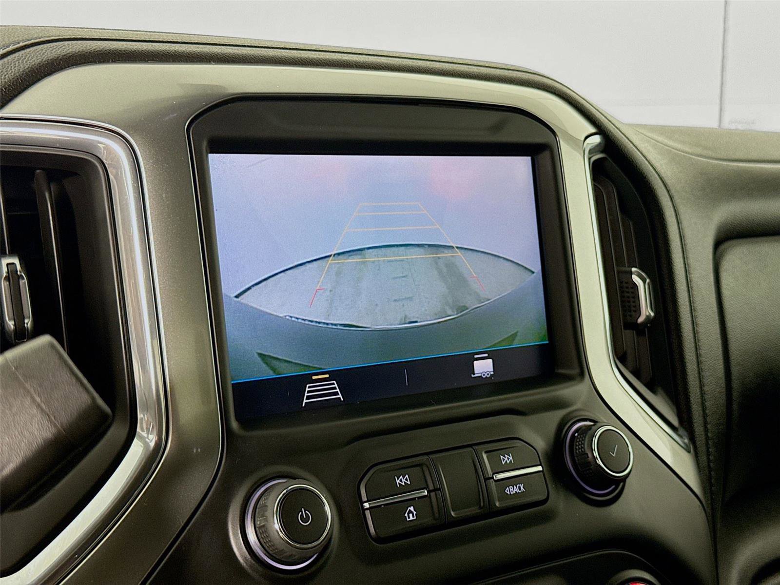 Used 2022 Chevrolet Silverado 1500 LT image 14