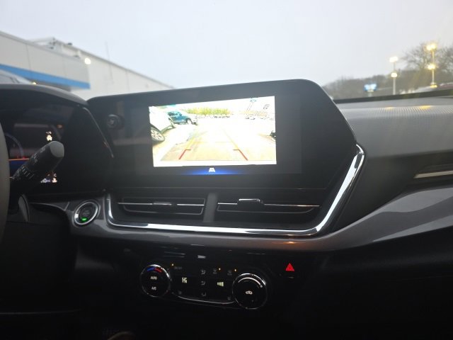 Used 2026 Chevrolet Trax ACTIV w/ Sunroof Package image 18