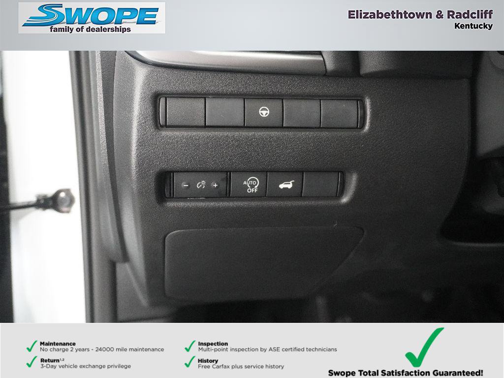 Used 2026 Nissan Rogue SV AWD/4WD image 16