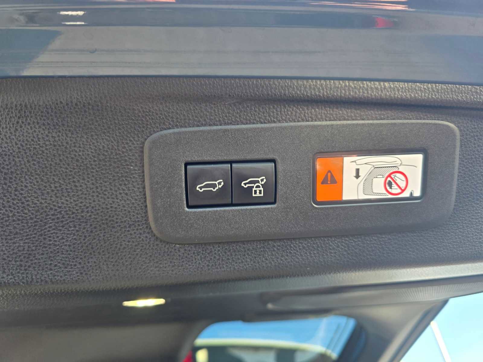 Certified 2024 Toyota Land Cruiser image 18