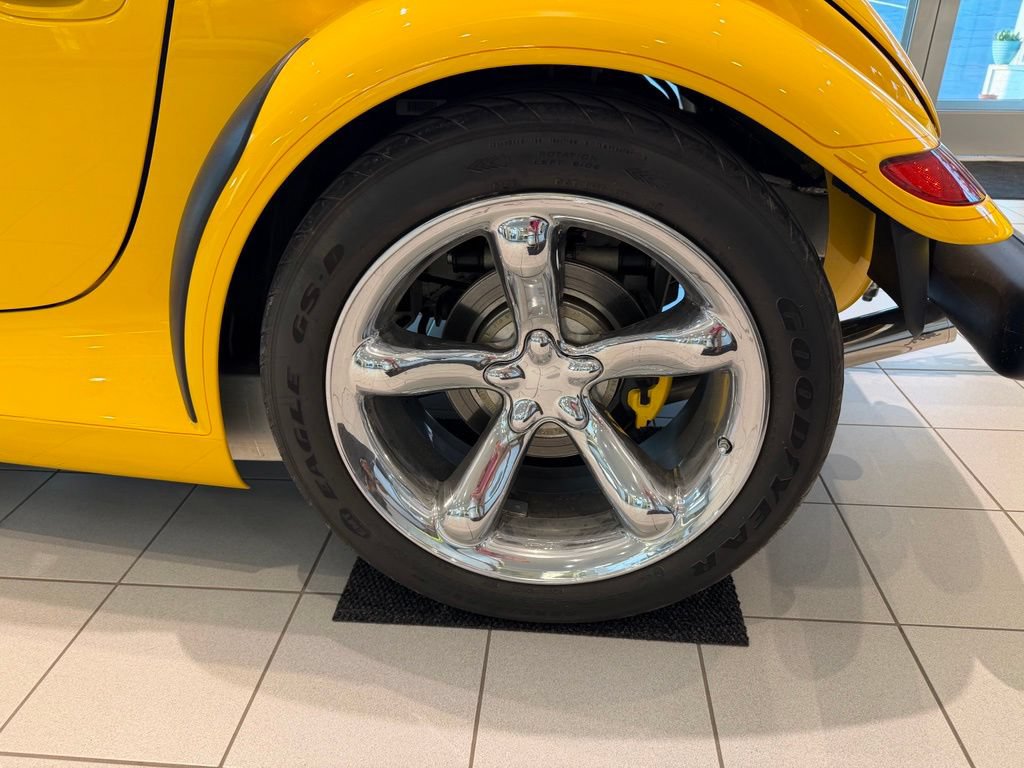 Used 2002 Chrysler Prowler RWD image 21