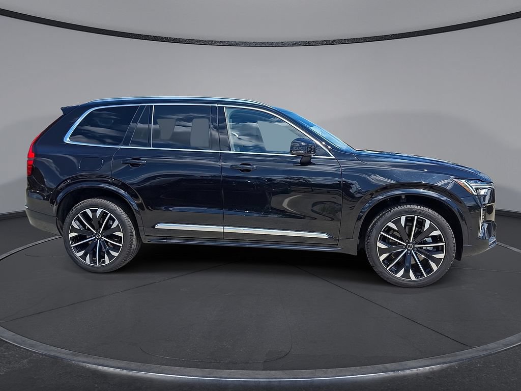 Certified 2026 Volvo XC90 B6 Plus AWD/4WD image 32