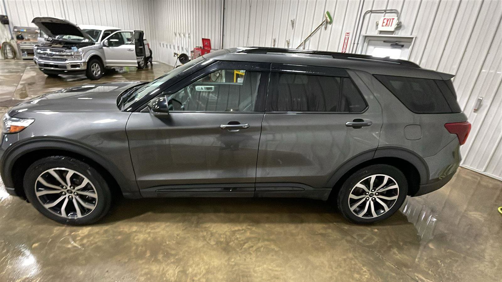 Used 2020 Ford Explorer ST w/ Premium Technology Package image 7