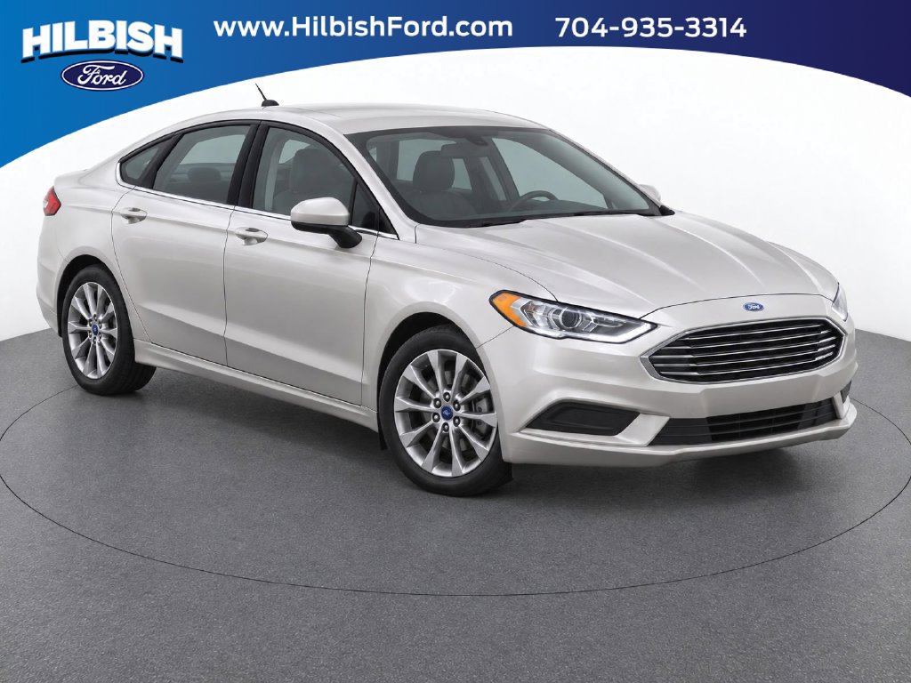 Used 2017 Ford Fusion SE w/ Fusion SE Technology Package