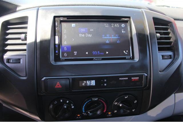 Used 2014 Toyota Tacoma 2WD Regular Cab image 31