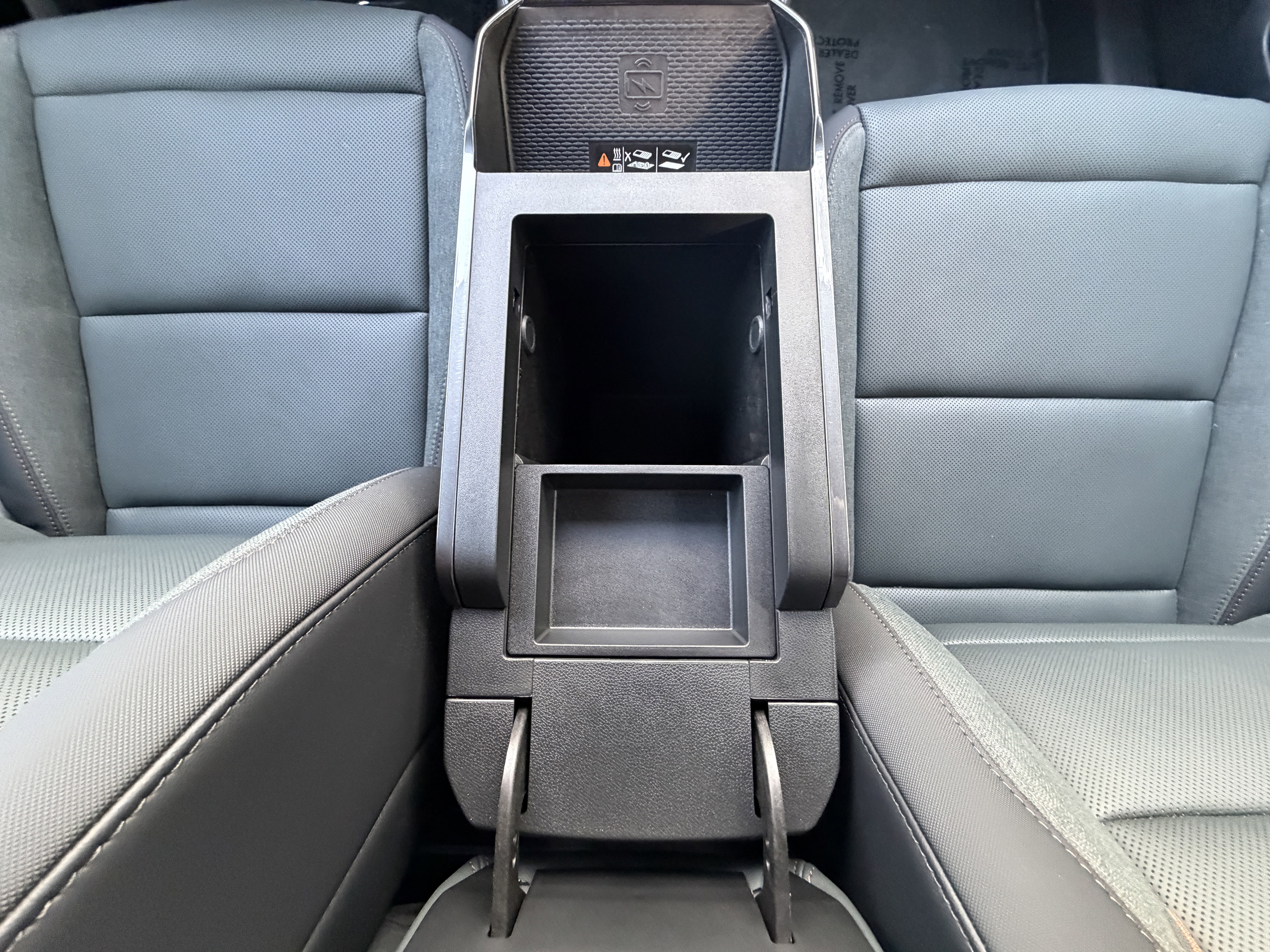 New 2026 GMC Terrain AT4 w/ Convenience Package III image 27