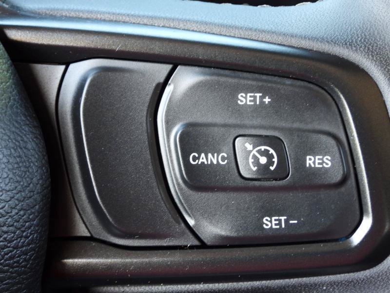 Used 2023 Jeep Gladiator Willys AWD/4WD image 75