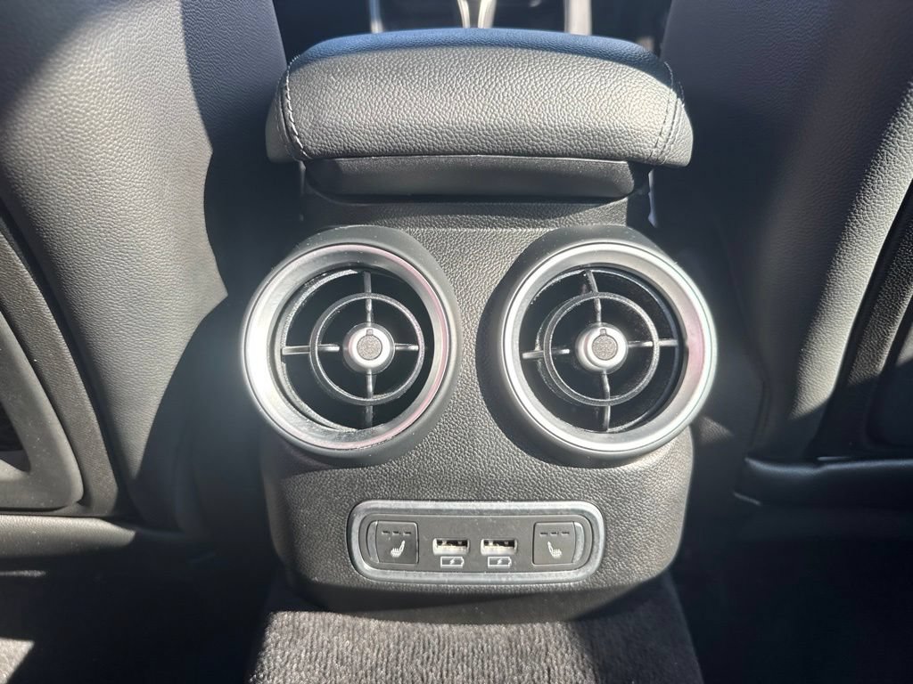 Used 2022 Alfa Romeo Giulia Ti AWD/4WD image 55