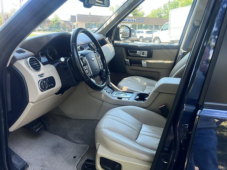 Used 2016 Land Rover LR4 HSE AWD/4WD image 15