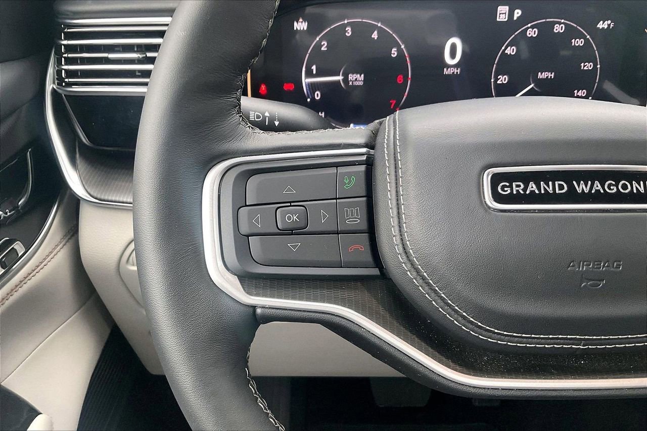 New 2026 Jeep Grand Wagoneer L Summit w/ Premium Group III image 32