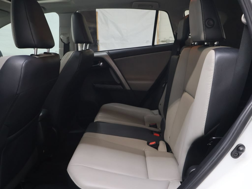 Used 2018 Toyota RAV4 Platinum FWD image 14
