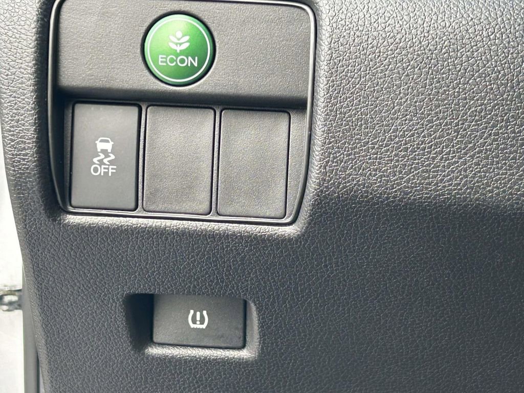 Used 2016 Honda Accord Sport image 19