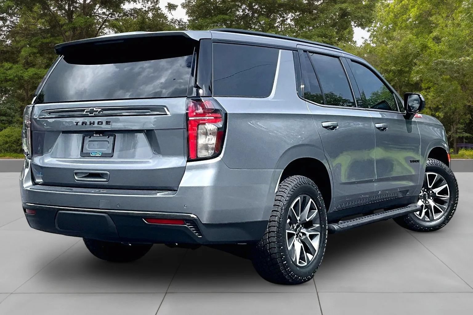 Used 2021 Chevrolet Tahoe Z71 w/ Rear Media and Nav Package AWD/4WD image 2