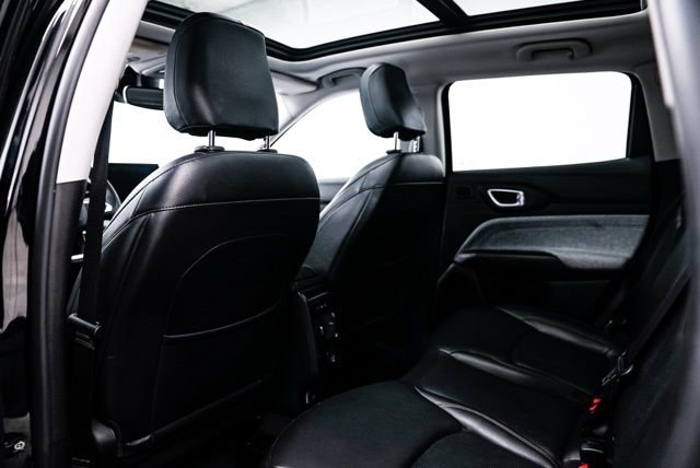 Used 2022 Jeep Compass Latitude w/ Sun and Sound Group image 20