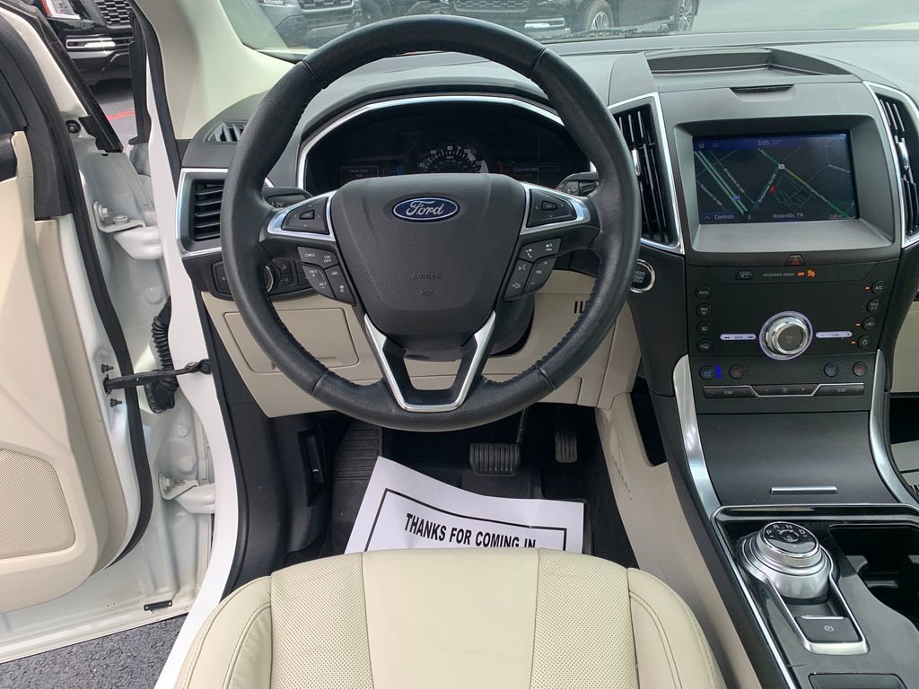 Used 2020 Ford Edge Titanium w/ Equipment Group 301A FWD image 22