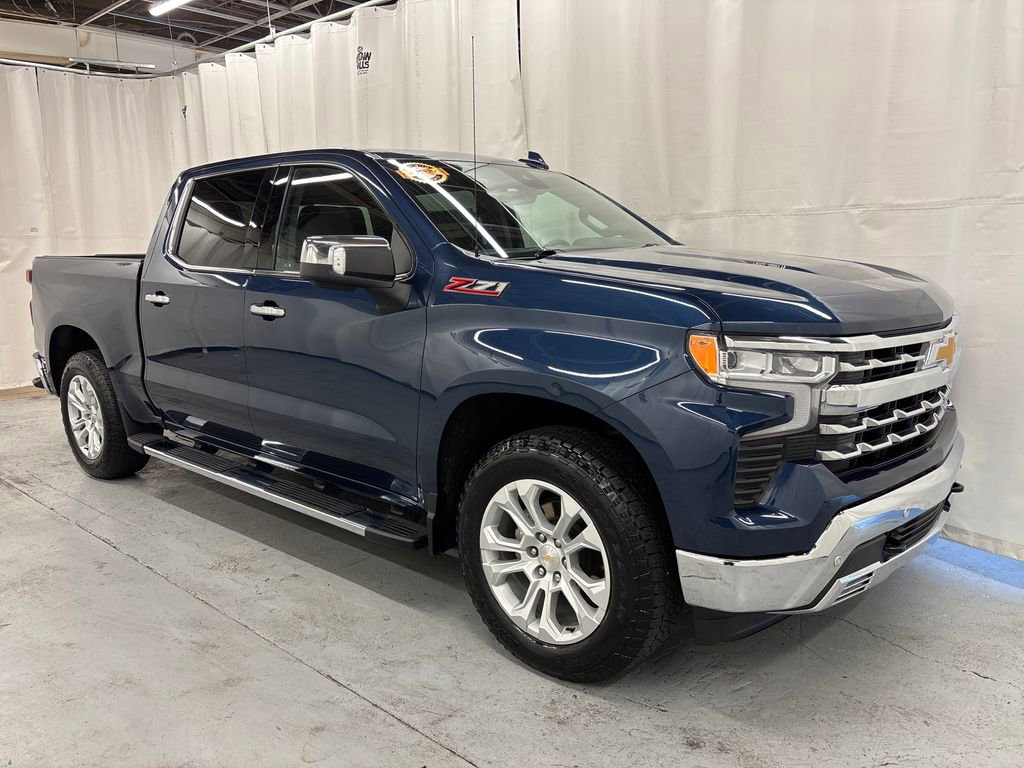 Used 2023 Chevrolet Silverado 1500 LTZ w/ LTZ Premium Package AWD/4WD image 7