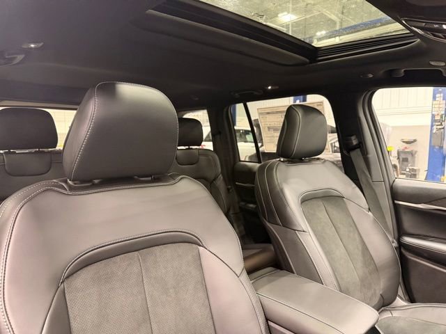 New 2026 Jeep Grand Cherokee Laredo image 28