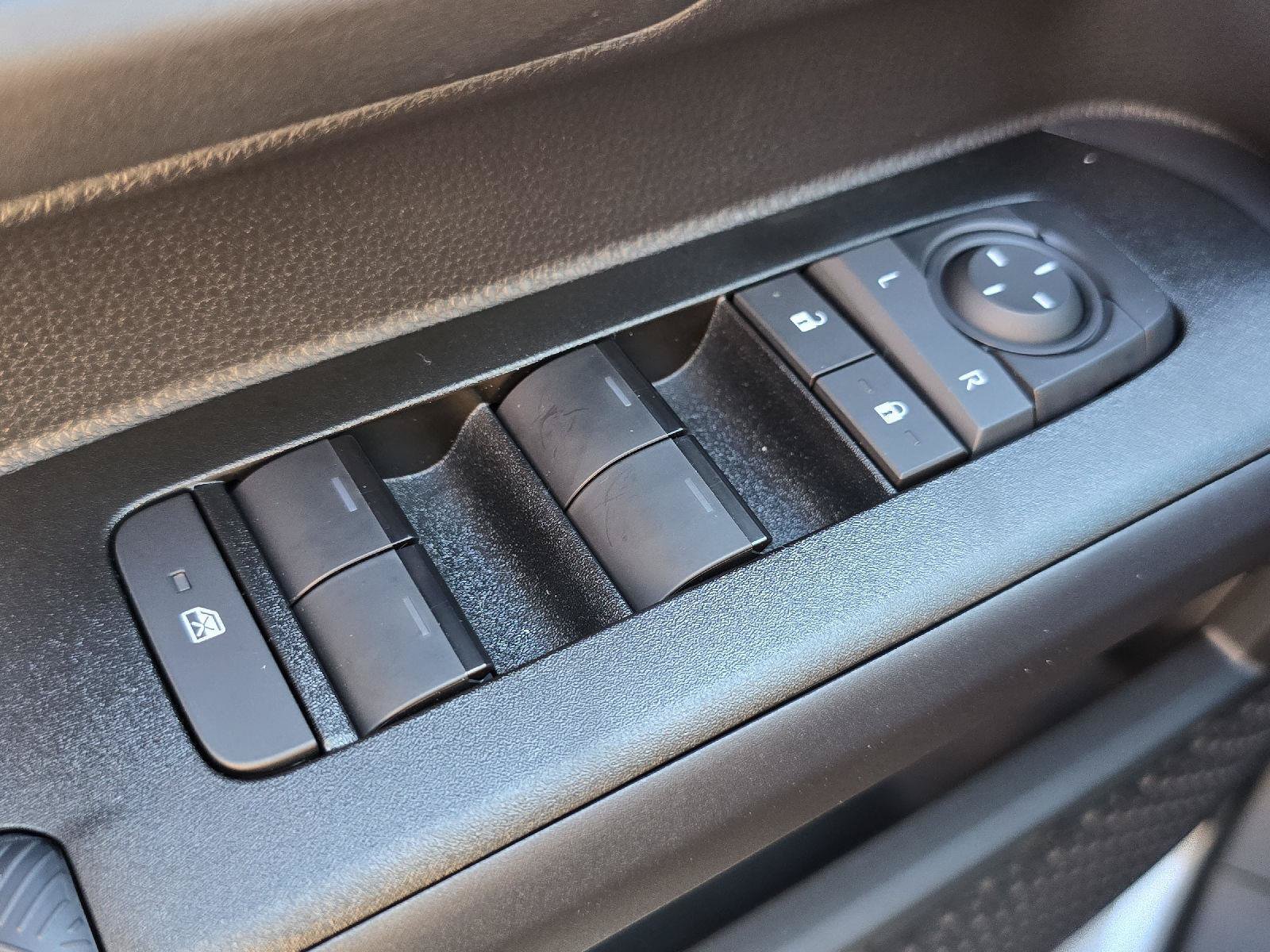 New 2026 Toyota 4Runner SR5 AWD/4WD image 17