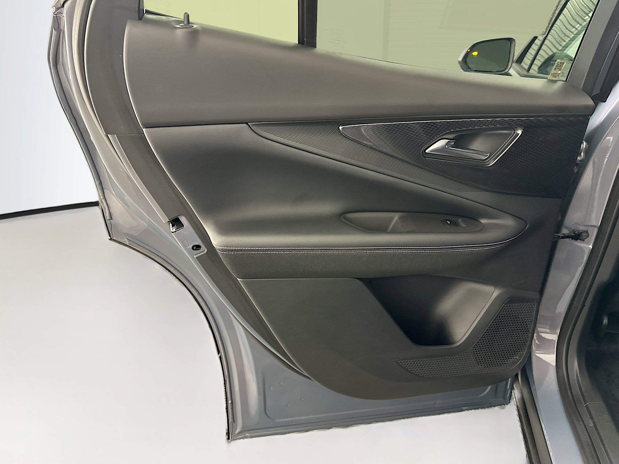 Used 2024 Chevrolet Blazer EV LT image 28