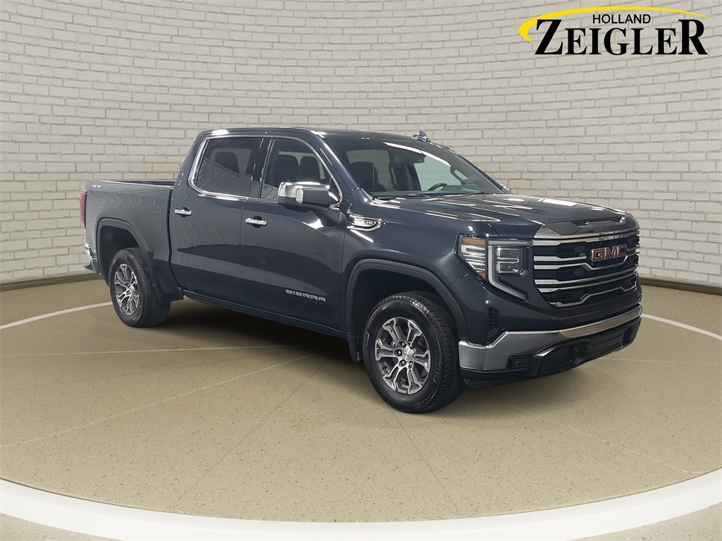 Used 2025 GMC Sierra 1500 SLT image 3