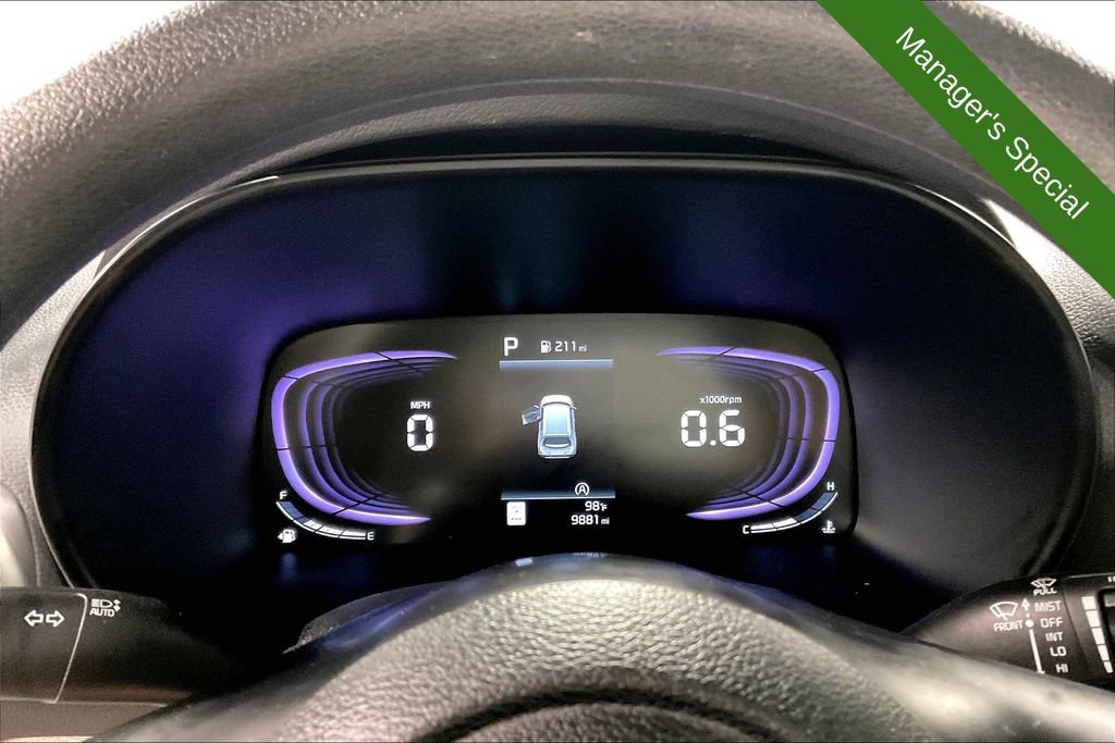 Used 2025 Kia Soul LX w/ LX Technology Package FWD image 26
