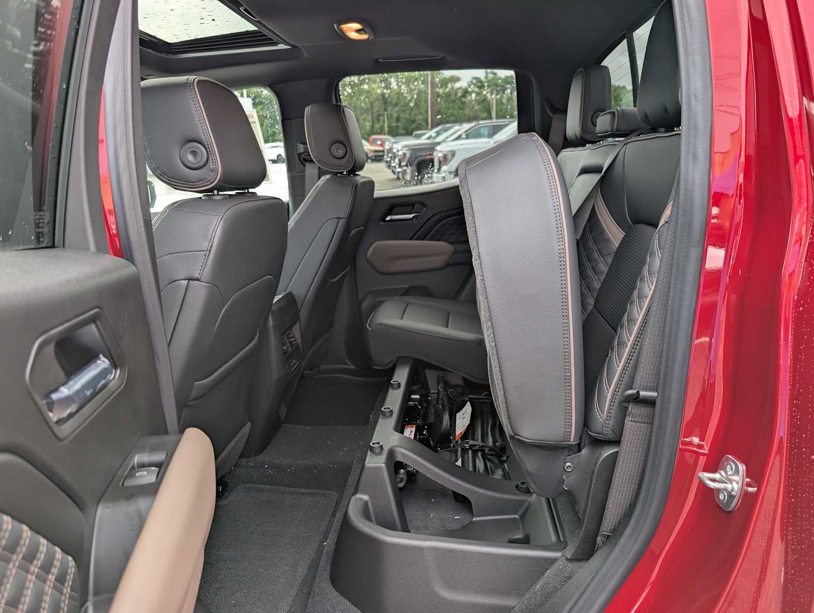 New 2026 GMC Canyon Denali AWD/4WD image 21