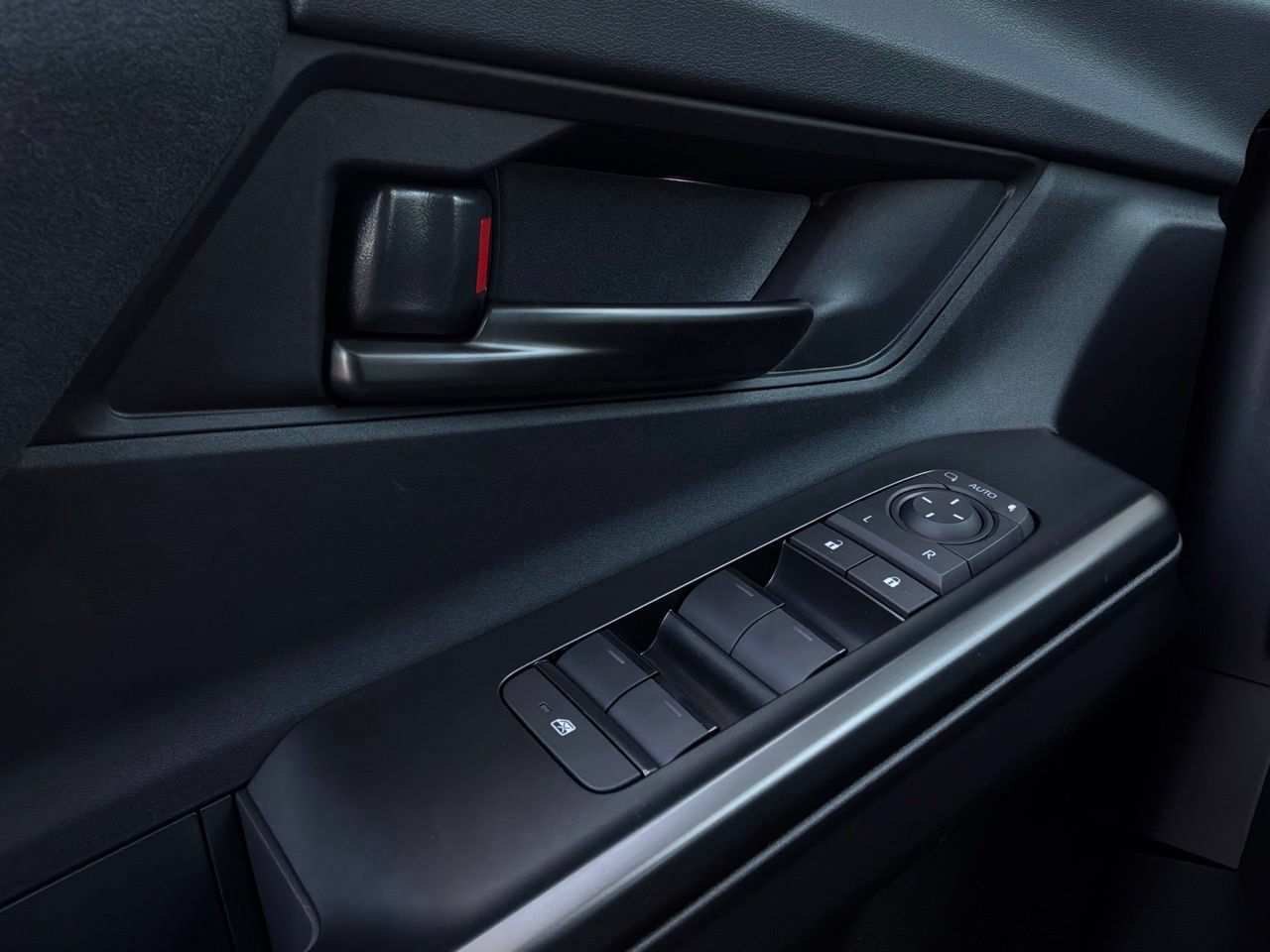 New 2026 Toyota C-HR AWD/4WD image 20