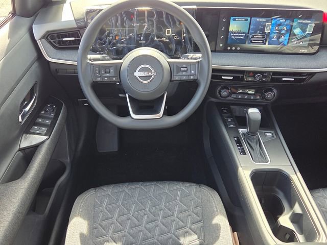 New 2026 Nissan Kicks SV image 7