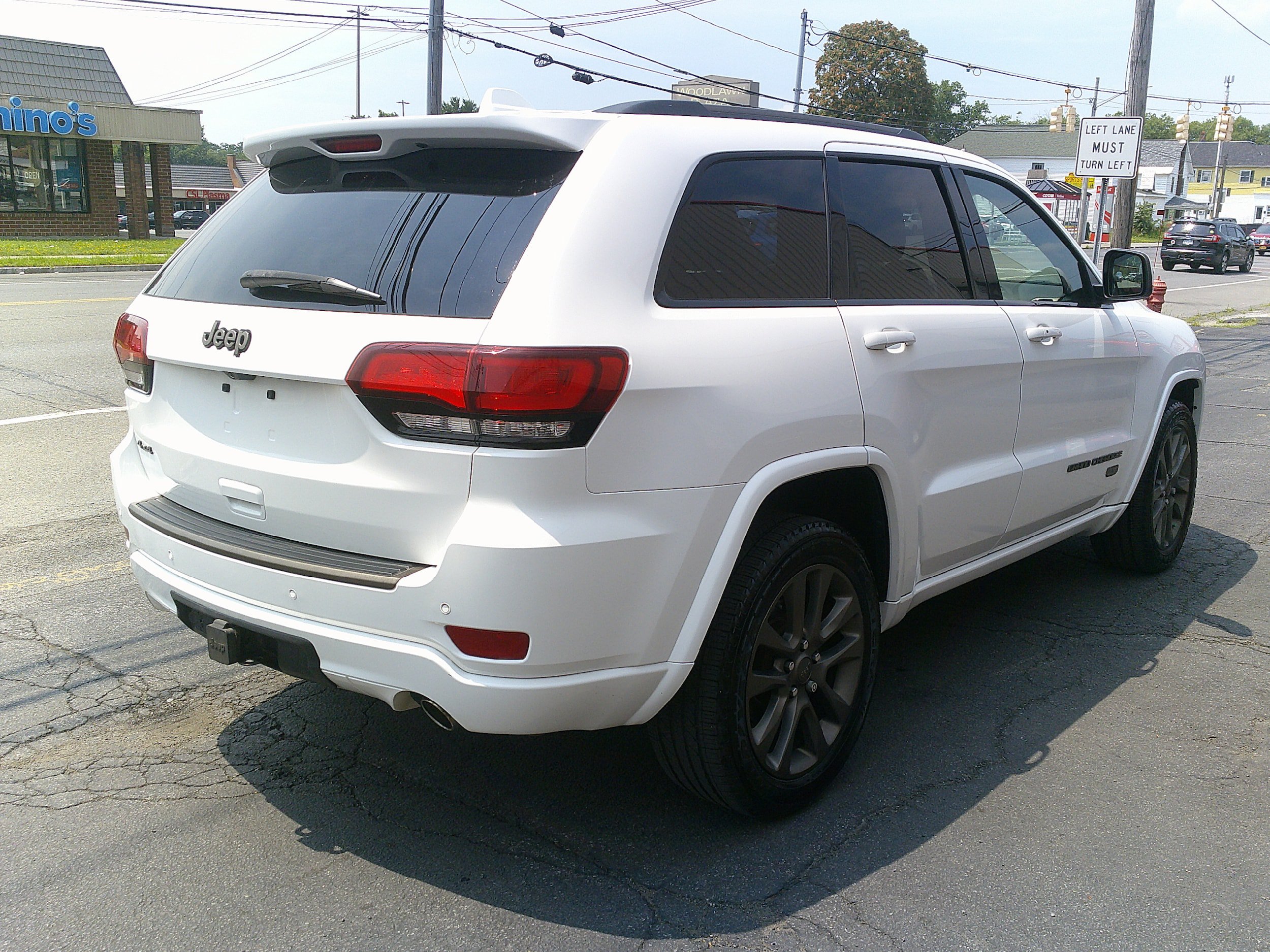 Used 2017 Jeep Grand Cherokee Limited 75th Anniversary AWD/4WD image 9