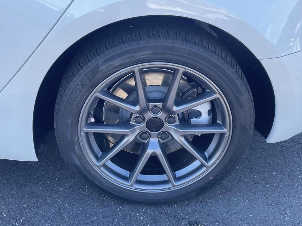 Used 2023 Tesla Model 3 Standard Range image 24