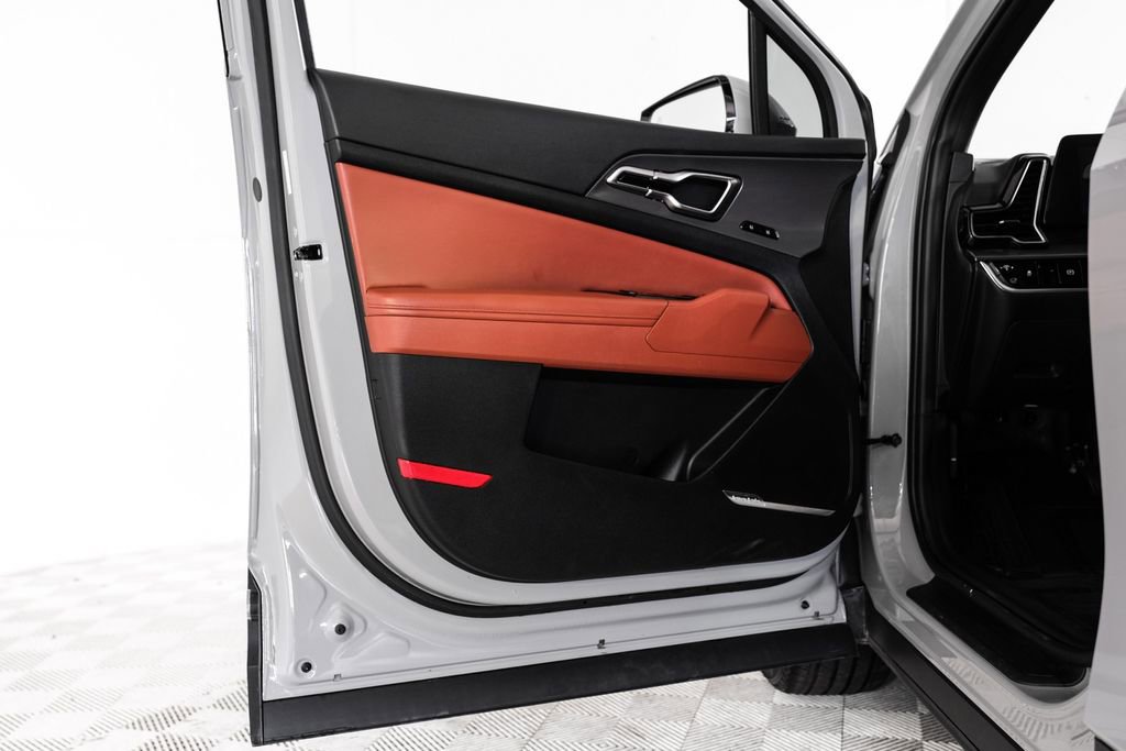 Used 2024 Kia Sportage SX image 44