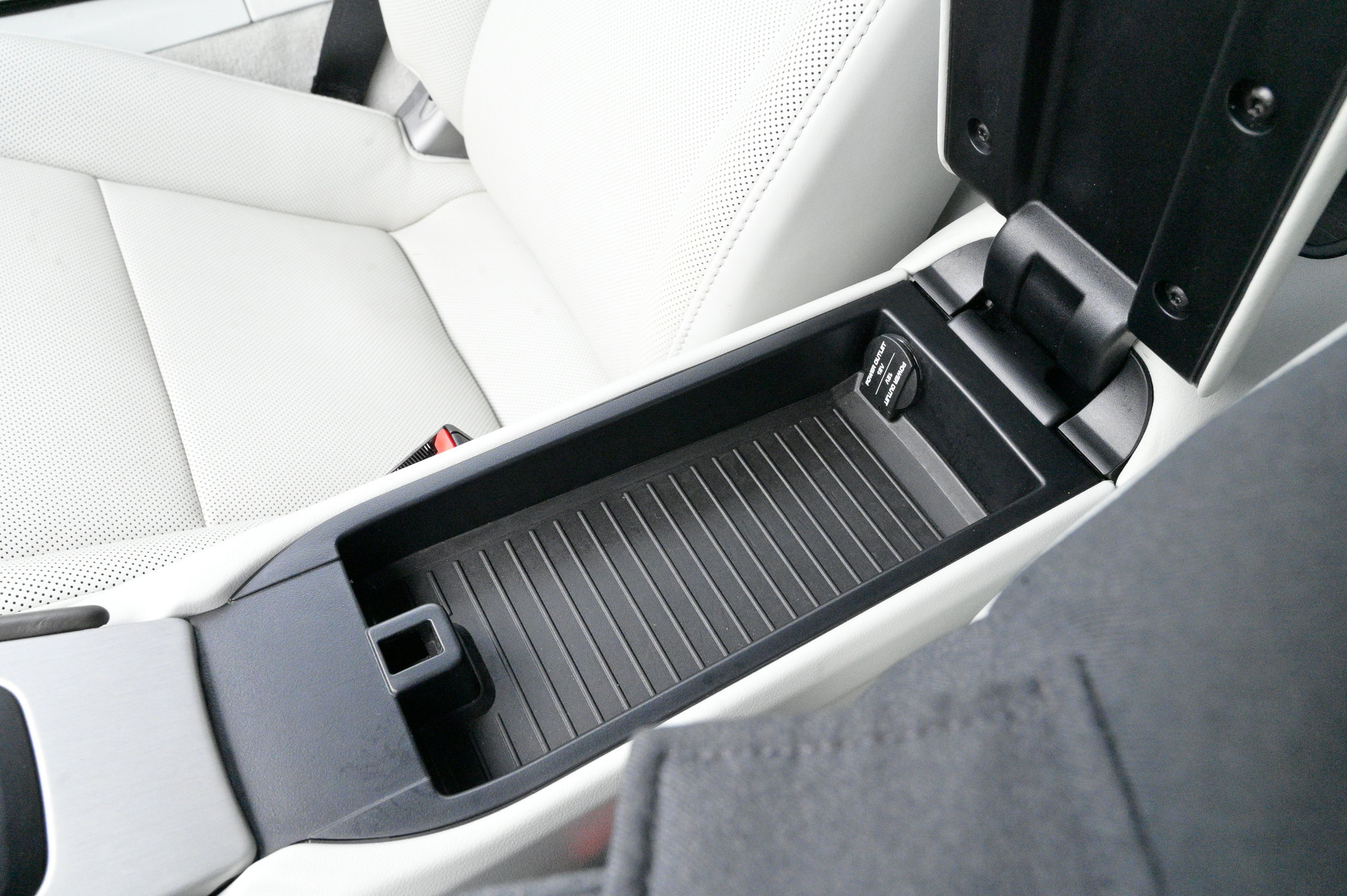 Used 2015 Porsche 911 Turbo image 33