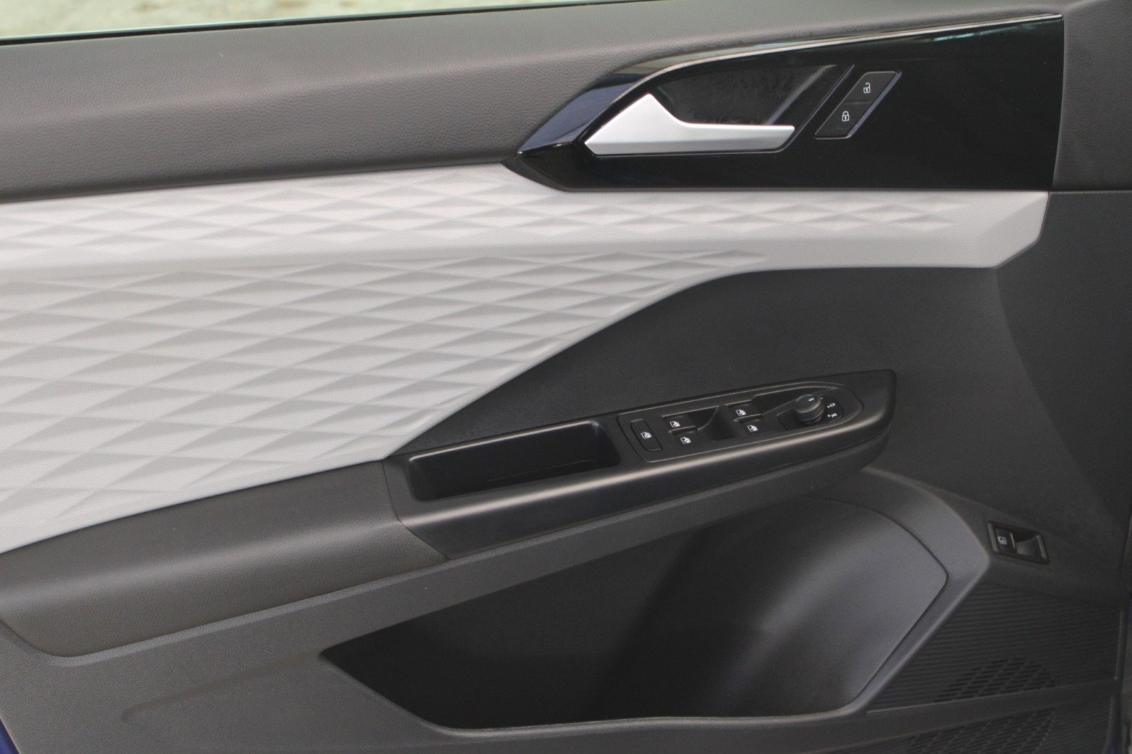 Used 2023 Volkswagen Taos S image 20