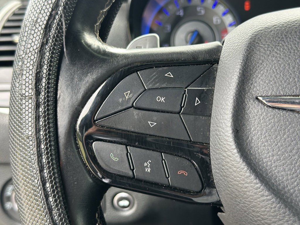 Used 2018 Chrysler 300 S image 28