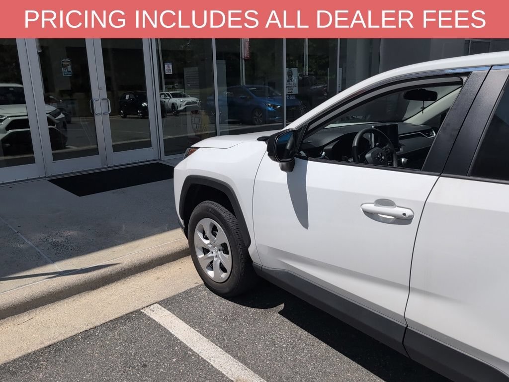 Used 2023 Toyota RAV4 LE FWD image 8