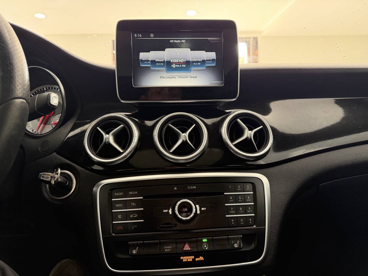Used 2016 Mercedes-Benz CLA 250 4MATIC image 29
