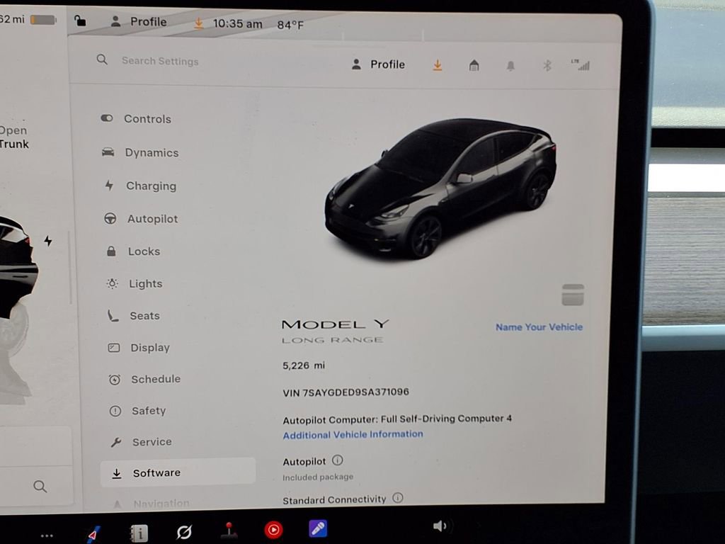 Used 2025 Tesla Model Y Long Range RWD image 39
