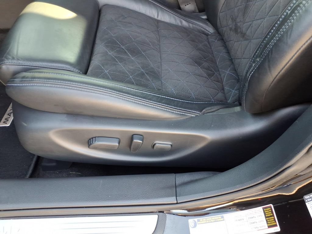 Used 2016 Nissan Maxima SR w/ Interior Lighting Package FWD image 5