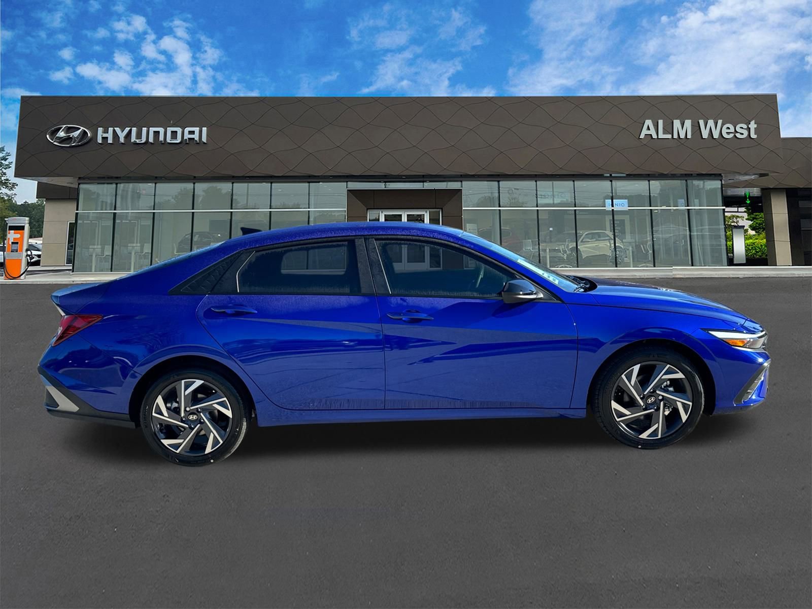Certified 2025 Hyundai Elantra Sport image 4