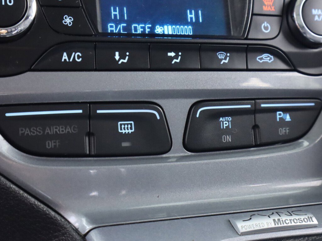 Used 2012 Ford Focus Titanium image 25