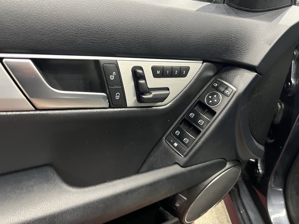 Used 2014 Mercedes-Benz C 300 4MATIC Sedan image 18