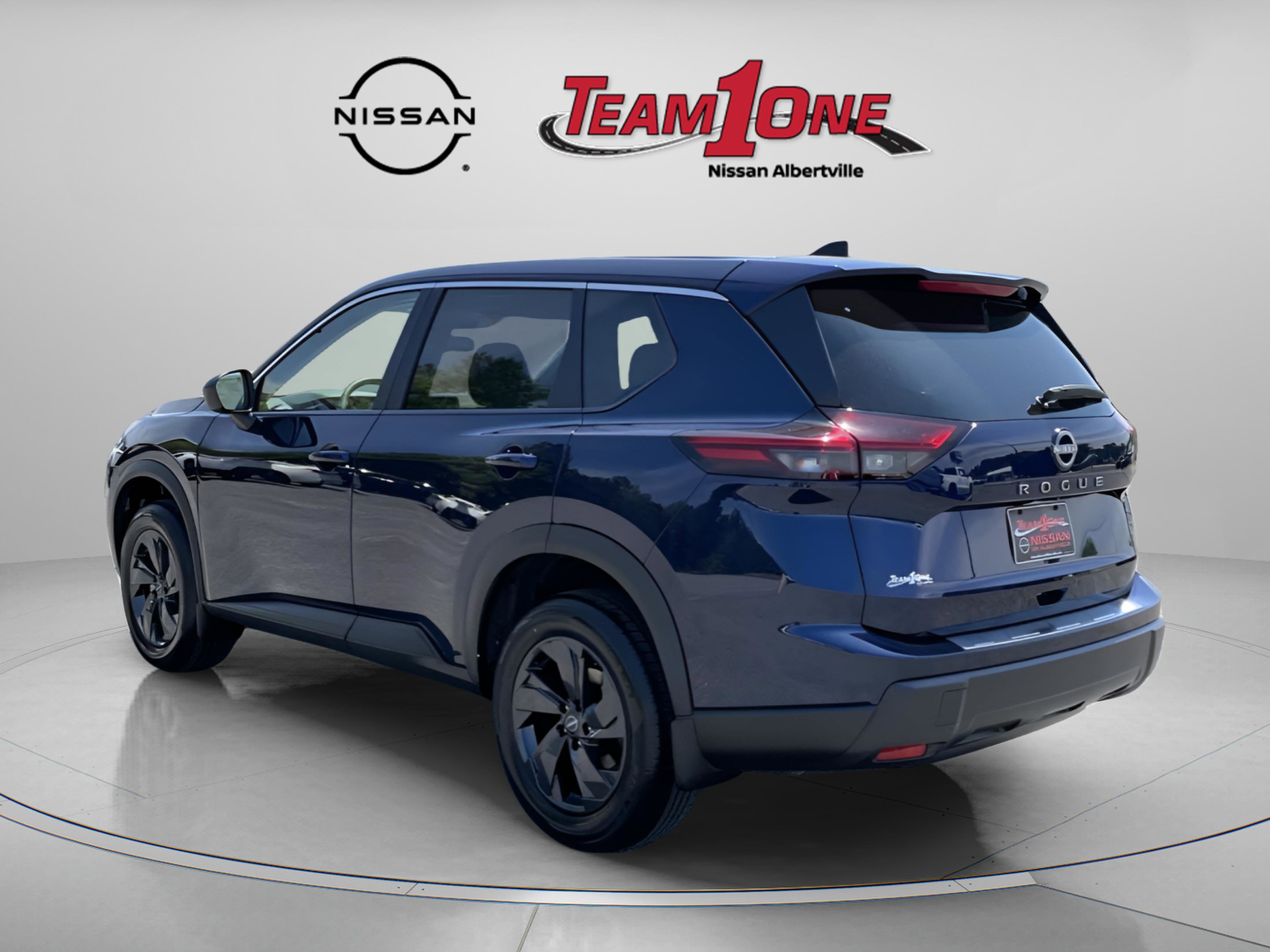 New 2026 Nissan Rogue SV FWD image 6