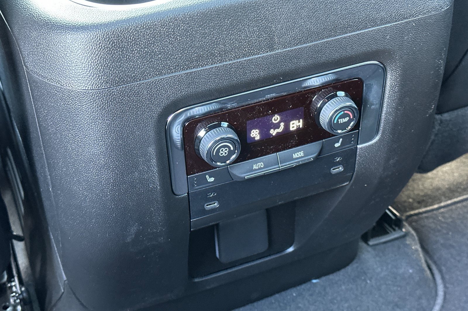 New 2026 Chevrolet Suburban Premier image 14