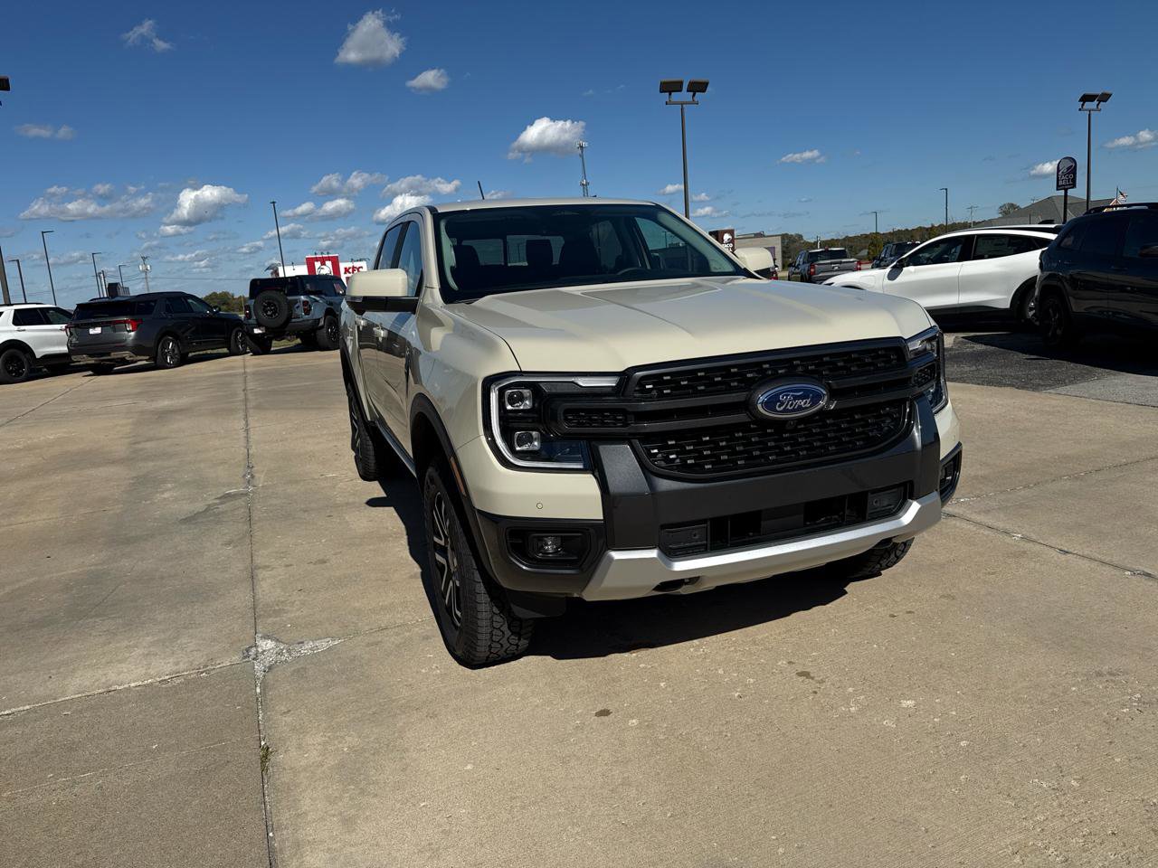New 2025 Ford Ranger Lariat w/ FX4 Off-Road Package