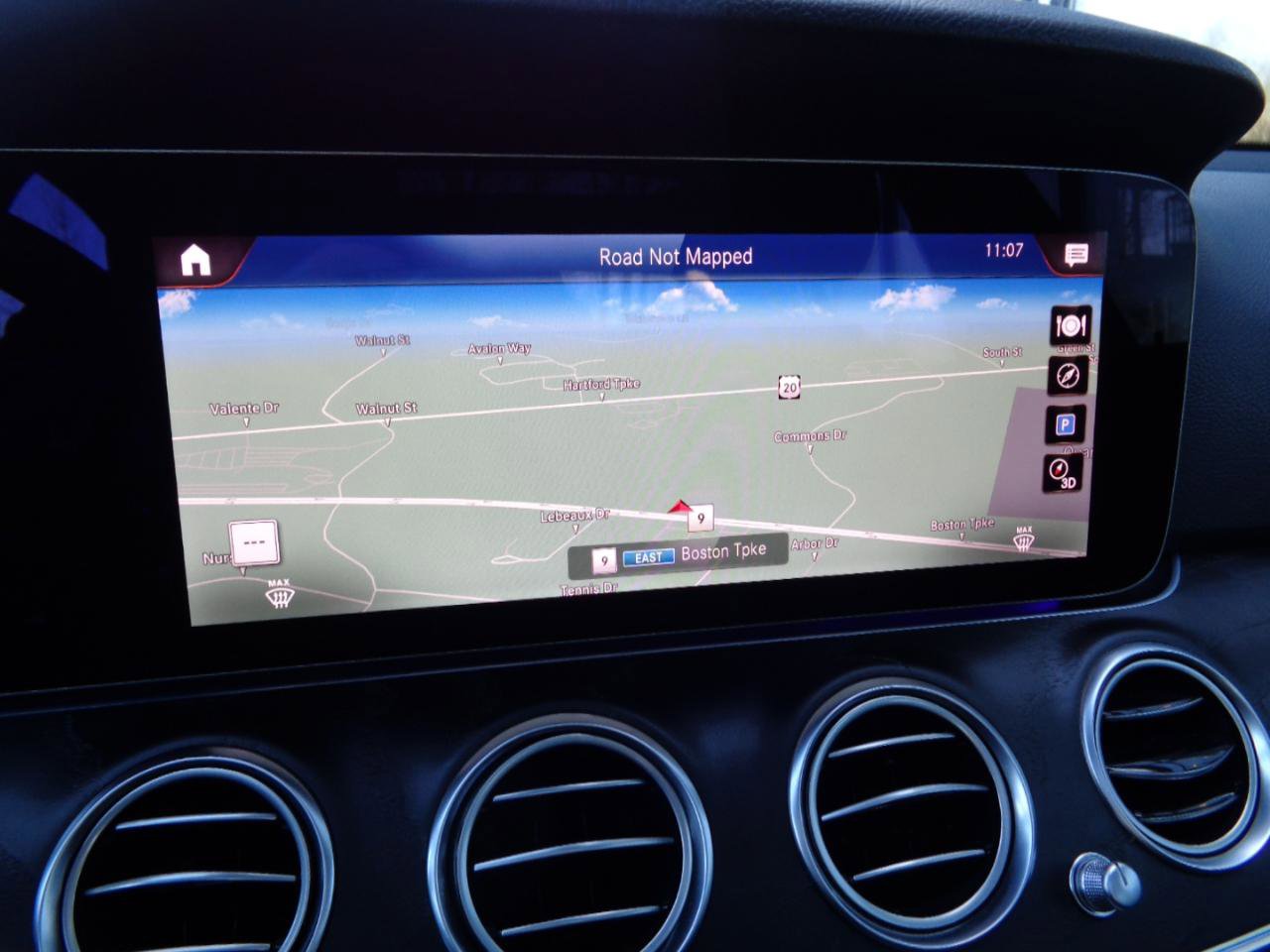 Used 2021 Mercedes-Benz E 450 E 450 4MATIC Sedan w/ Premium Package image 13