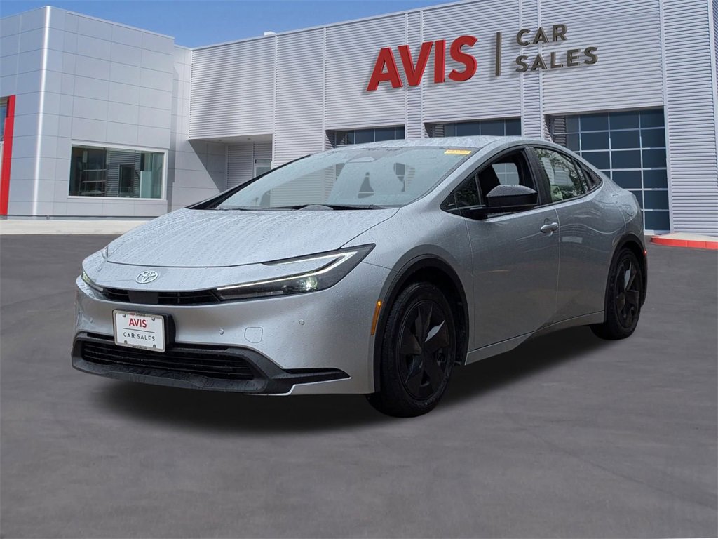 Used 2025 Toyota Prius LE